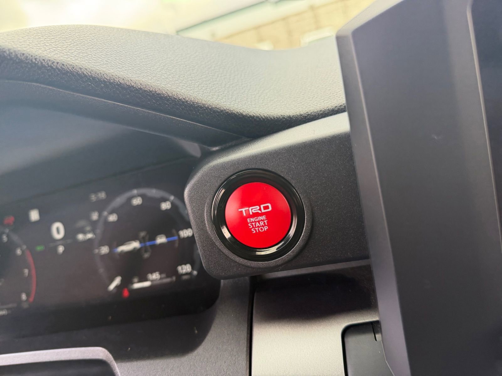 Certified 2025 Toyota 4Runner TRD Off-Road image 18