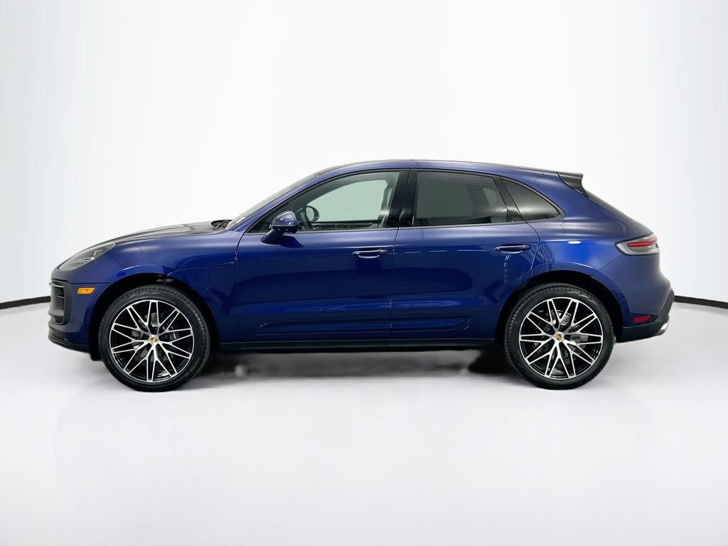 Used 2026 Porsche Macan AWD/4WD image 2