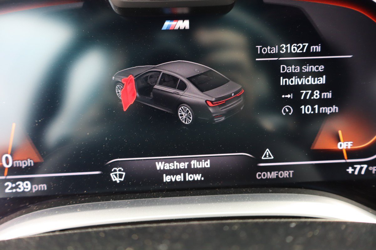 Used 2022 BMW 750i xDrive w/ Luxury Rear Seating Package AWD/4WD image 10
