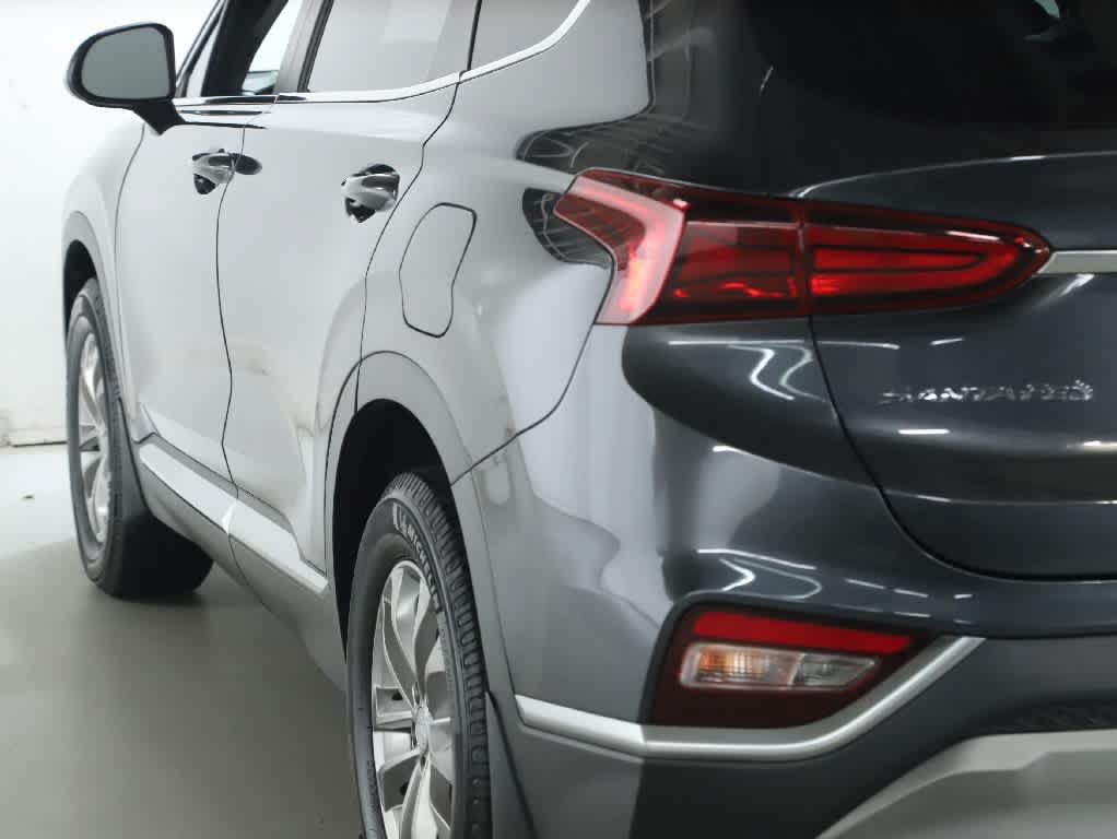 Used 2020 Hyundai Santa Fe SE FWD image 41