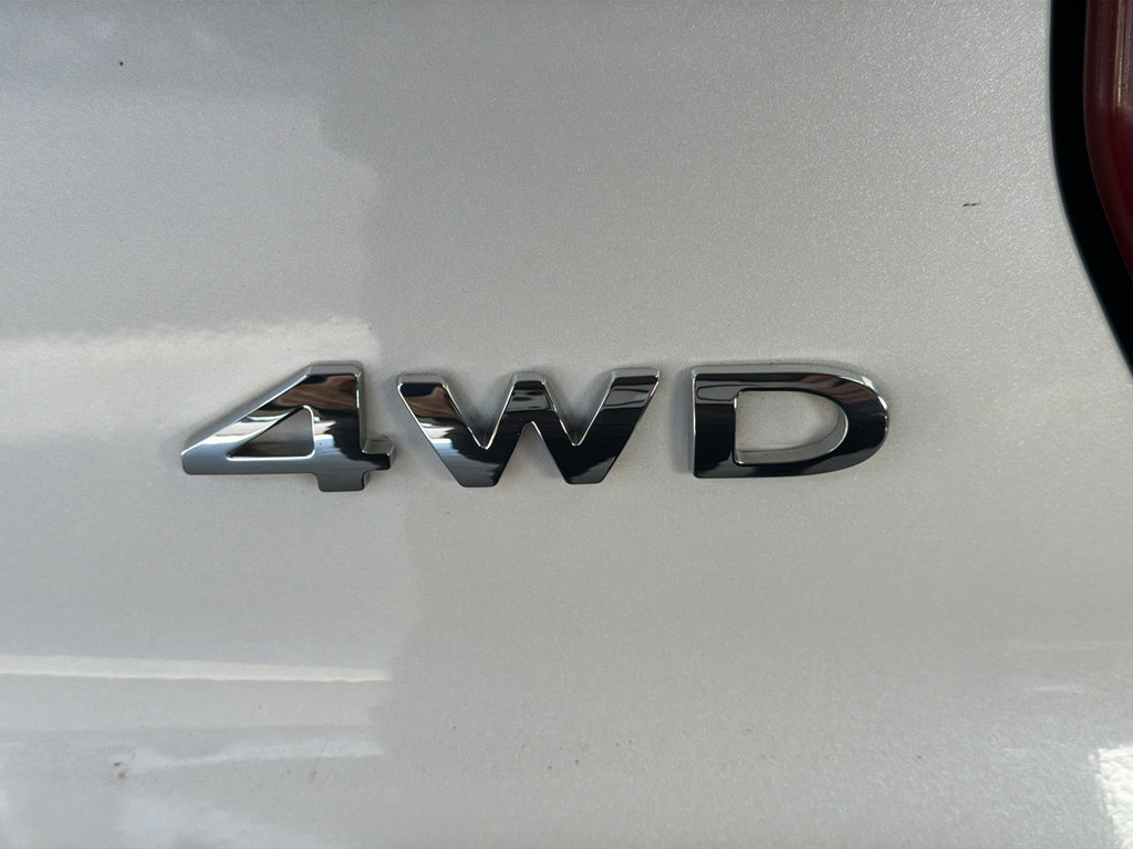 Used 2019 Ford Explorer XLT w/ Equipment Group 202A AWD/4WD image 10