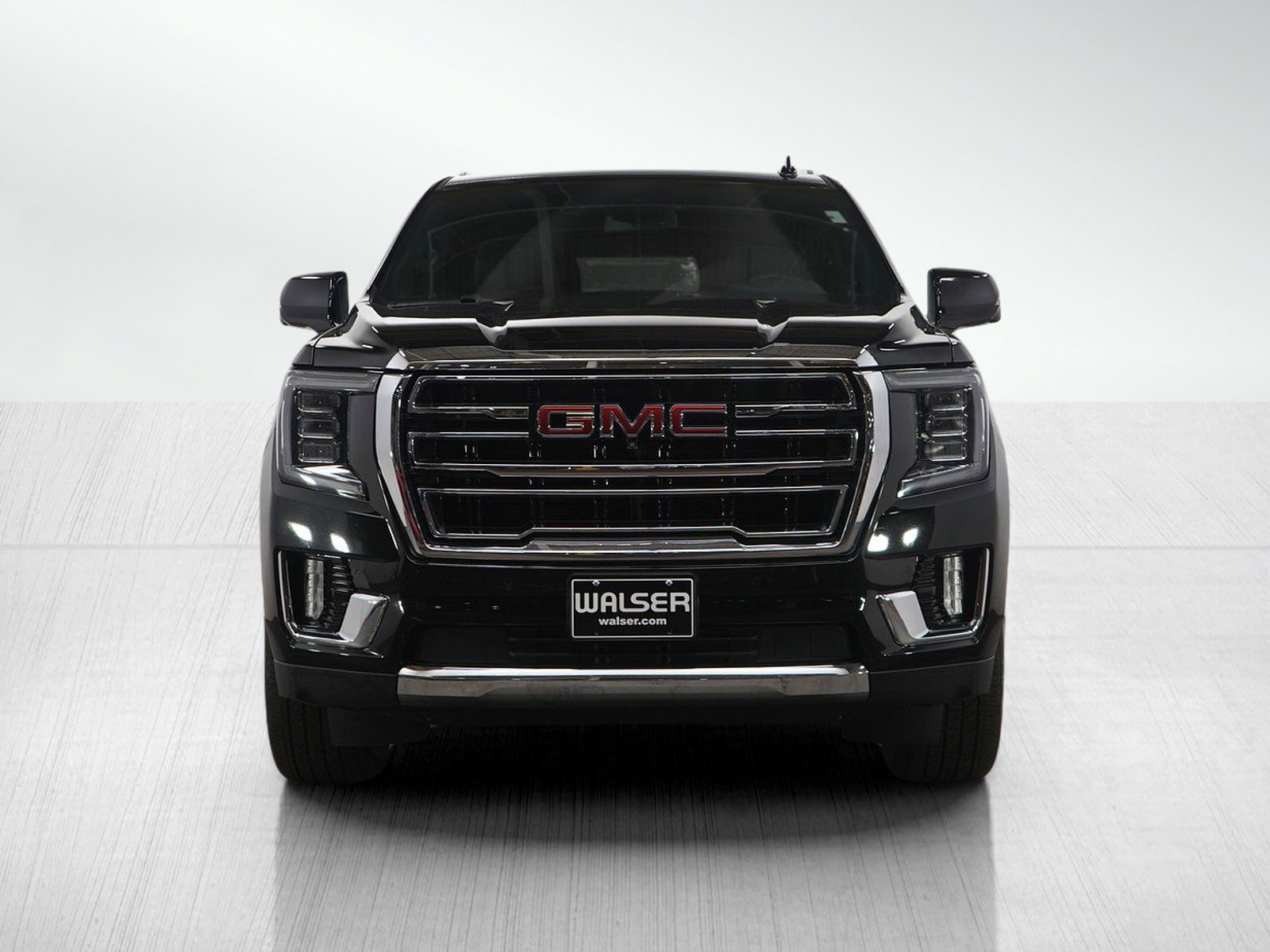 Used 2024 GMC Yukon SLT w/ SLT Luxury Package image 8