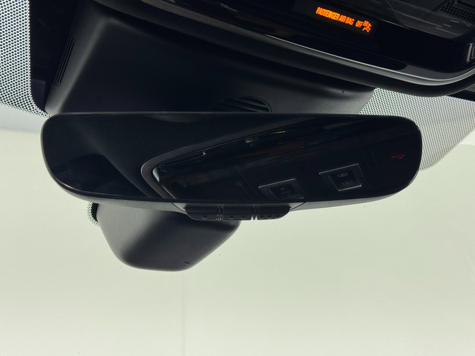 Used 2018 Land Rover Range Rover Sport HSE image 36