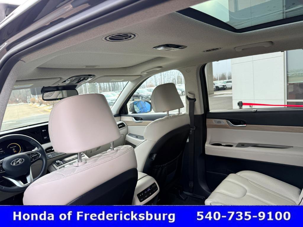 Used 2022 Hyundai Palisade Limited w/ Winter Package image 34