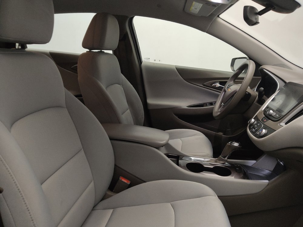 Used 2020 Chevrolet Malibu LS FWD image 21