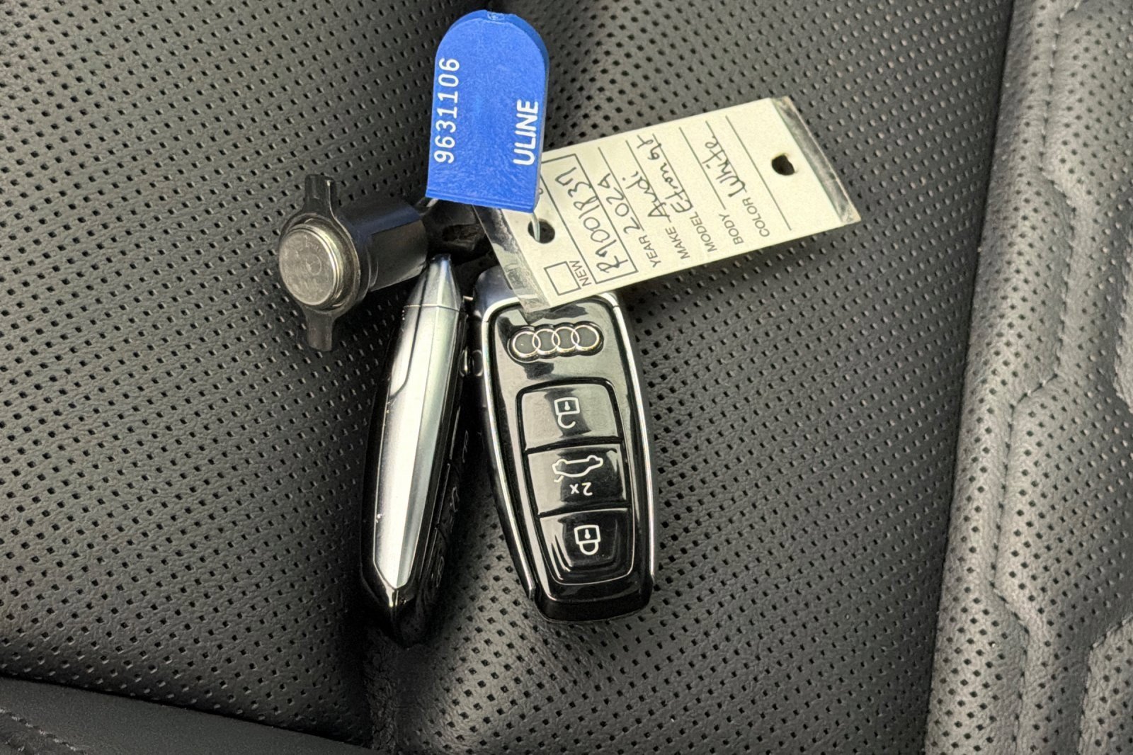 Used 2024 Audi e-tron GT Premium Plus image 24