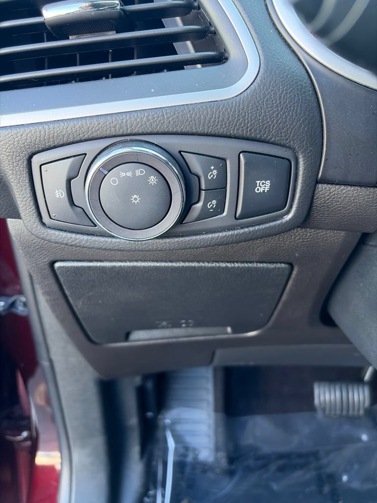 Used 2019 Ford Edge SEL w/ Equipment Group 201A AWD/4WD image 13