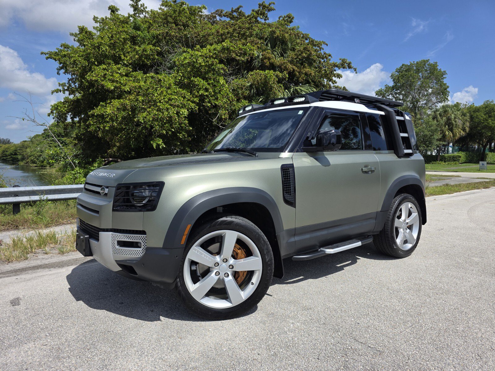Used 2021 Land Rover Defender 90 First Edition AWD/4WD video 1