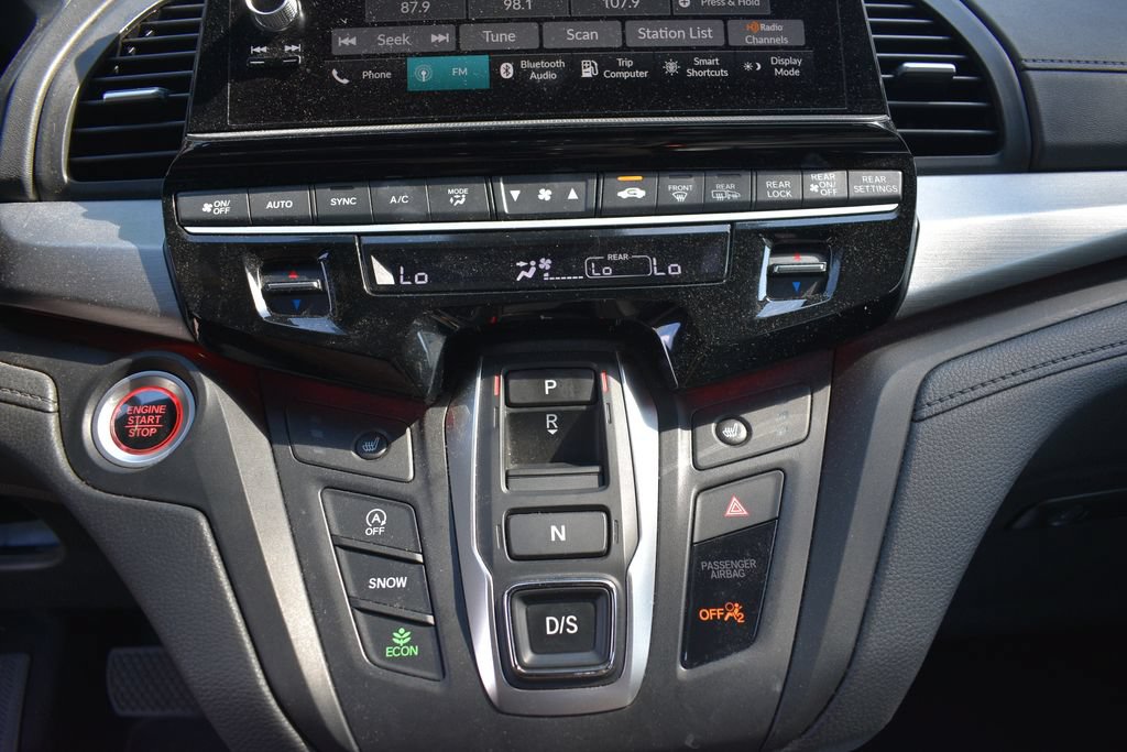 Used 2025 Honda Odyssey Sport-L image 16