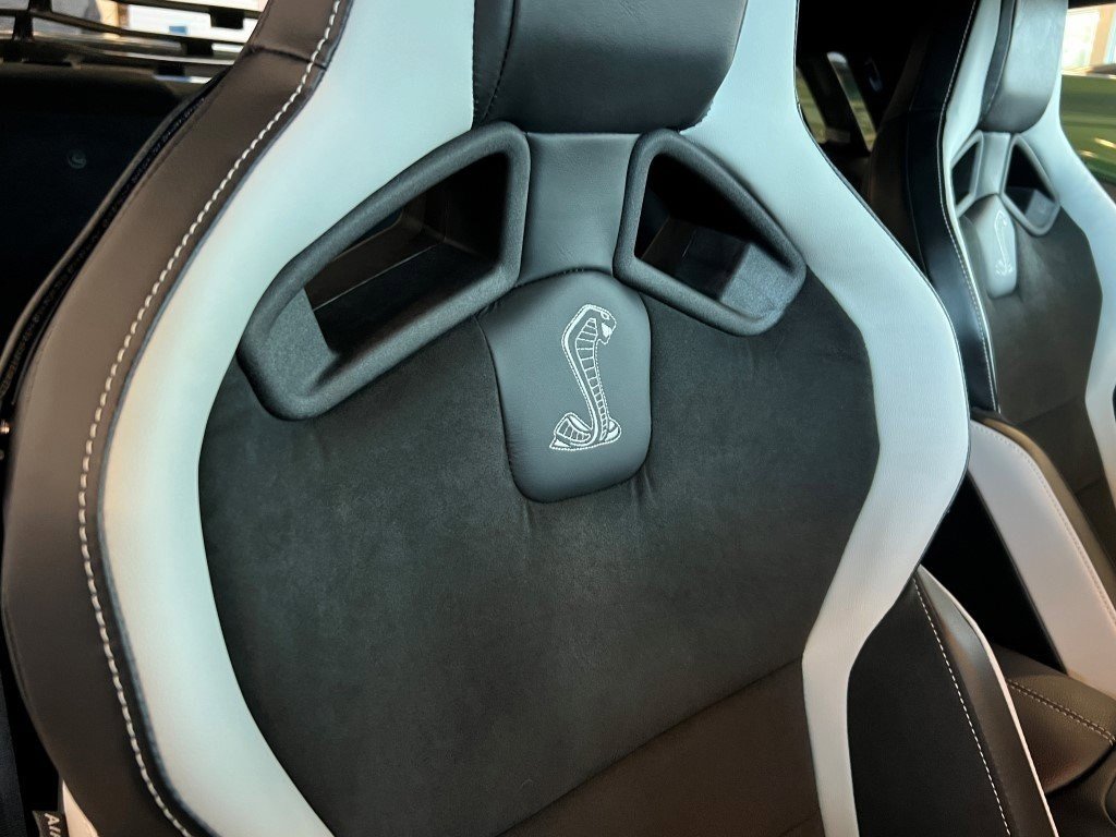 Used 2022 Ford Mustang Shelby GT500 w/ Carbon Fiber Track Pack image 21