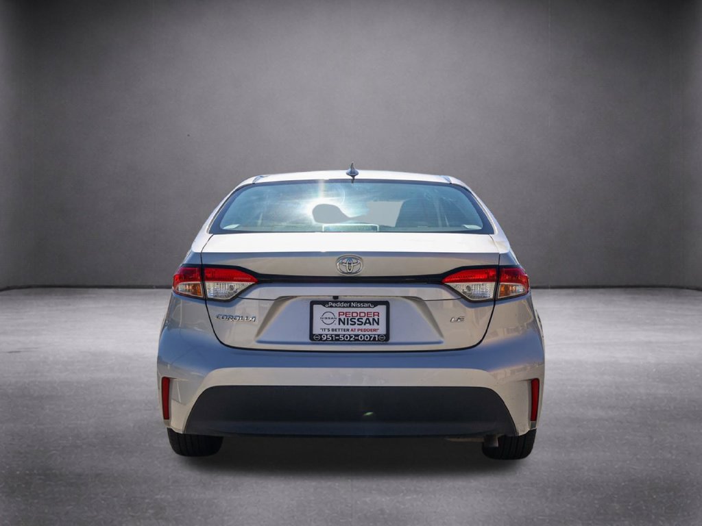 Used 2025 Toyota Corolla LE FWD image 6