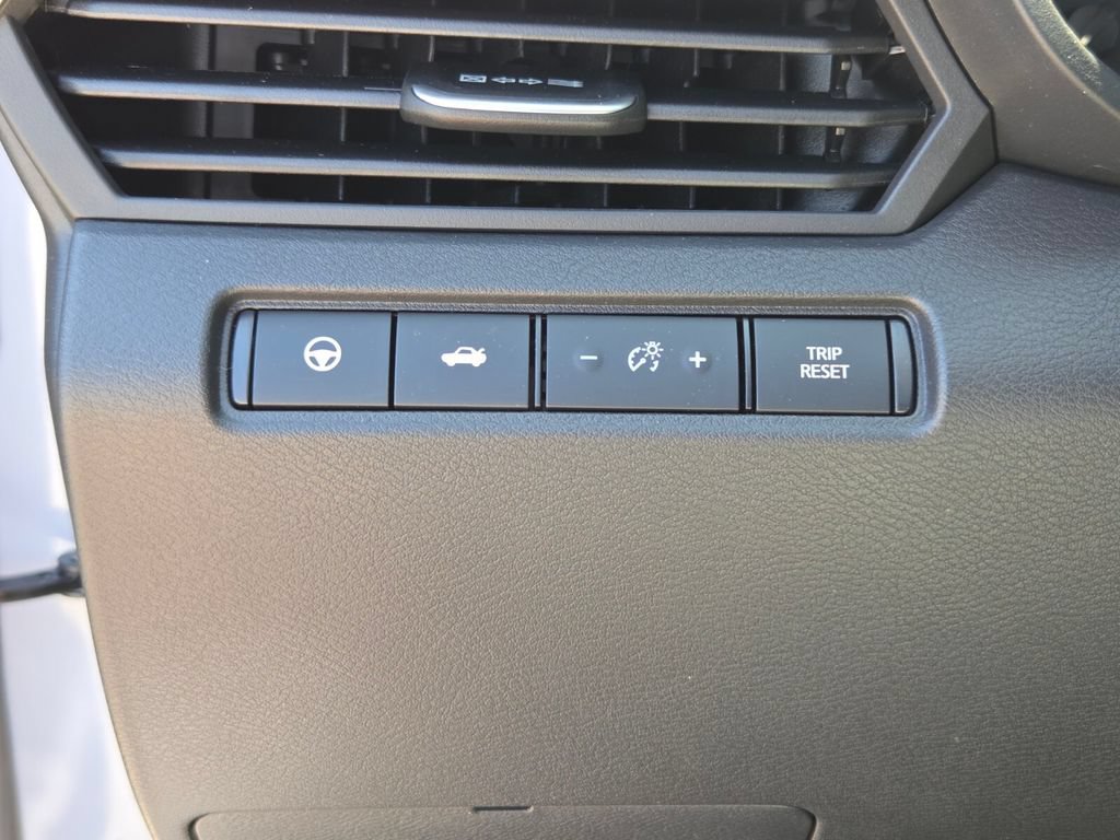 New 2026 Nissan Altima 2.5 SR w/ SR Premium Package FWD image 25