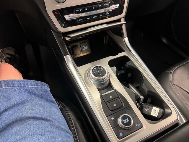Used 2023 Ford Explorer XLT w/ Equipment Group 202A image 29
