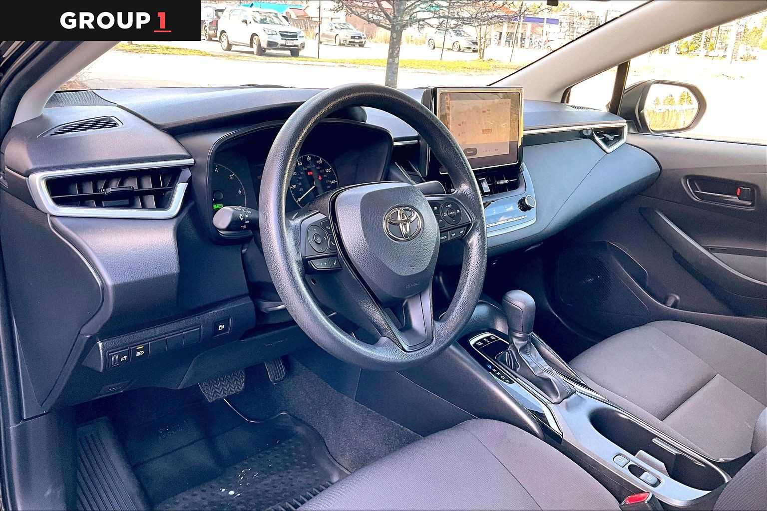 Used 2023 Toyota Corolla LE w/ LE Convenience Package image 18