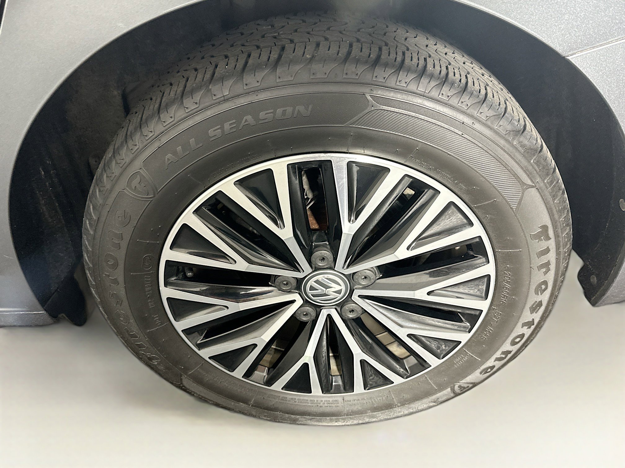 Used 2019 Volkswagen Jetta SE w/ Cold Weather Package FWD image 11