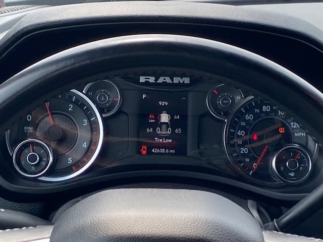 Used 2024 RAM 2500 Big Horn AWD/4WD image 9