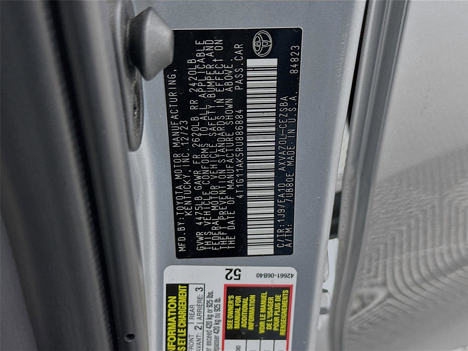 Used 2024 Toyota Camry SE image 29