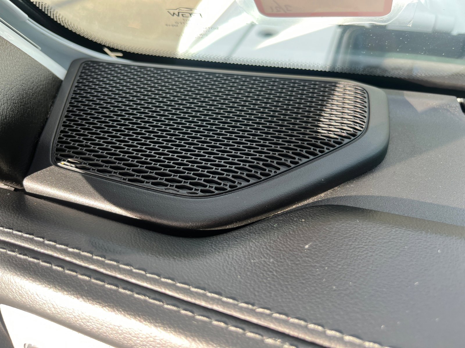 Used 2024 Jeep Wrangler Sahara image 27