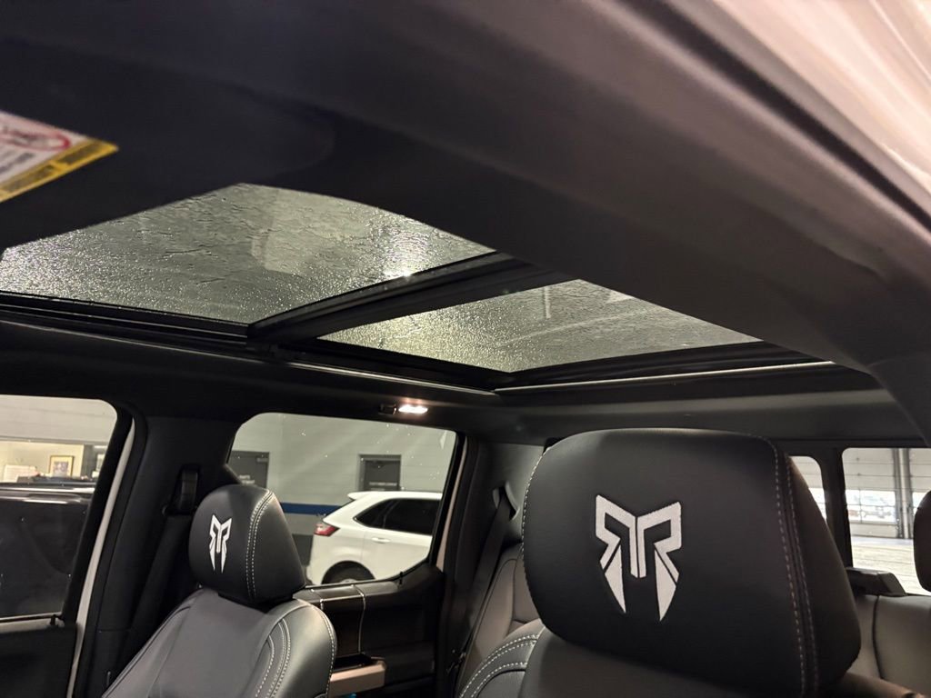 Used 2022 Ford F250 Lariat w/ Black Appearance Package image 24