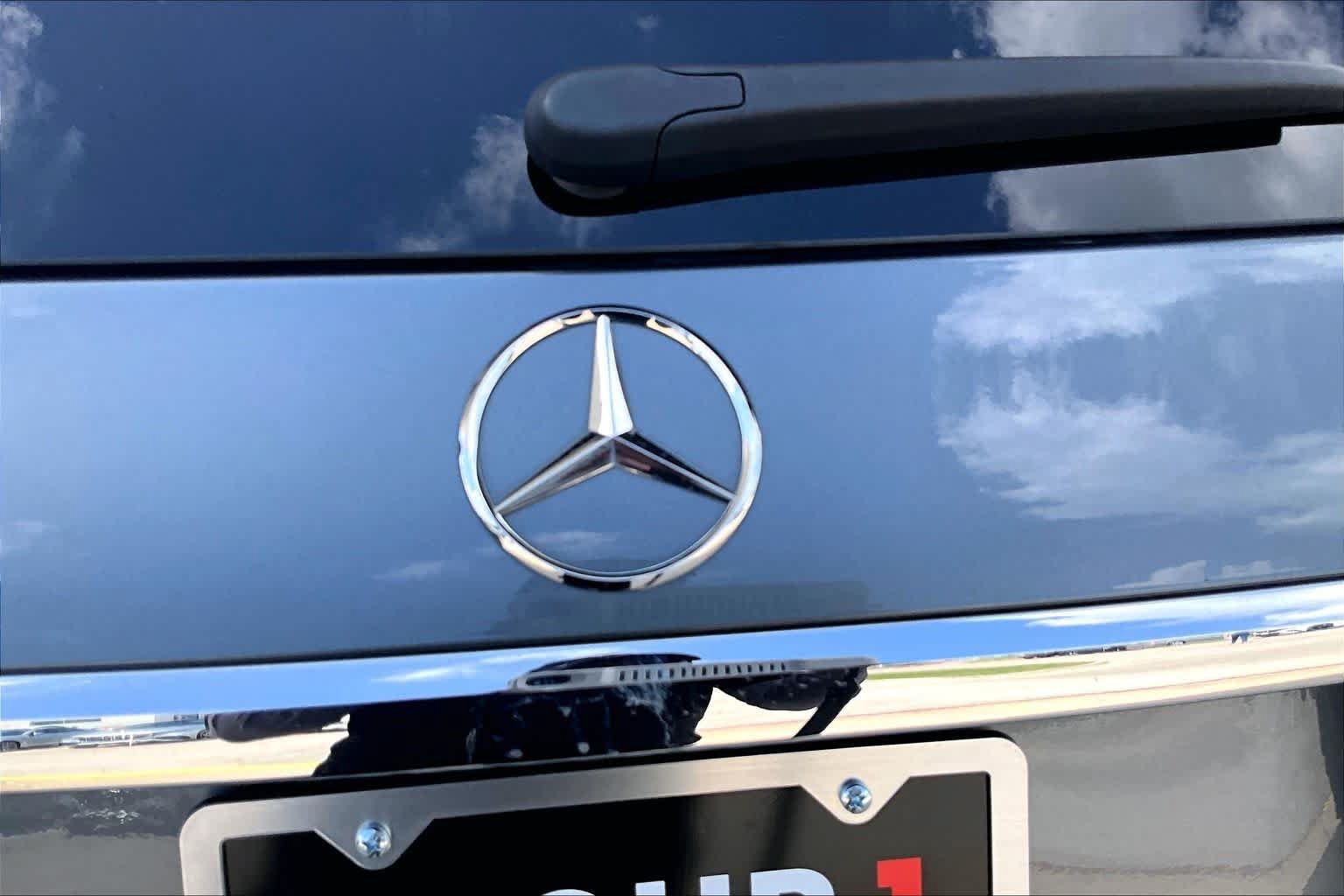 Used 2024 Mercedes-Benz GLS 450 4MATIC image 10