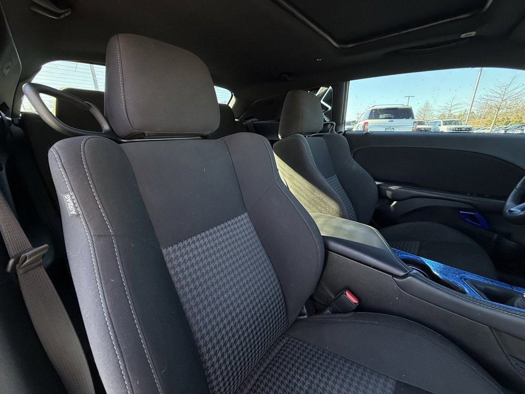 Used 2023 Dodge Challenger R/T w/ Blacktop Package image 29