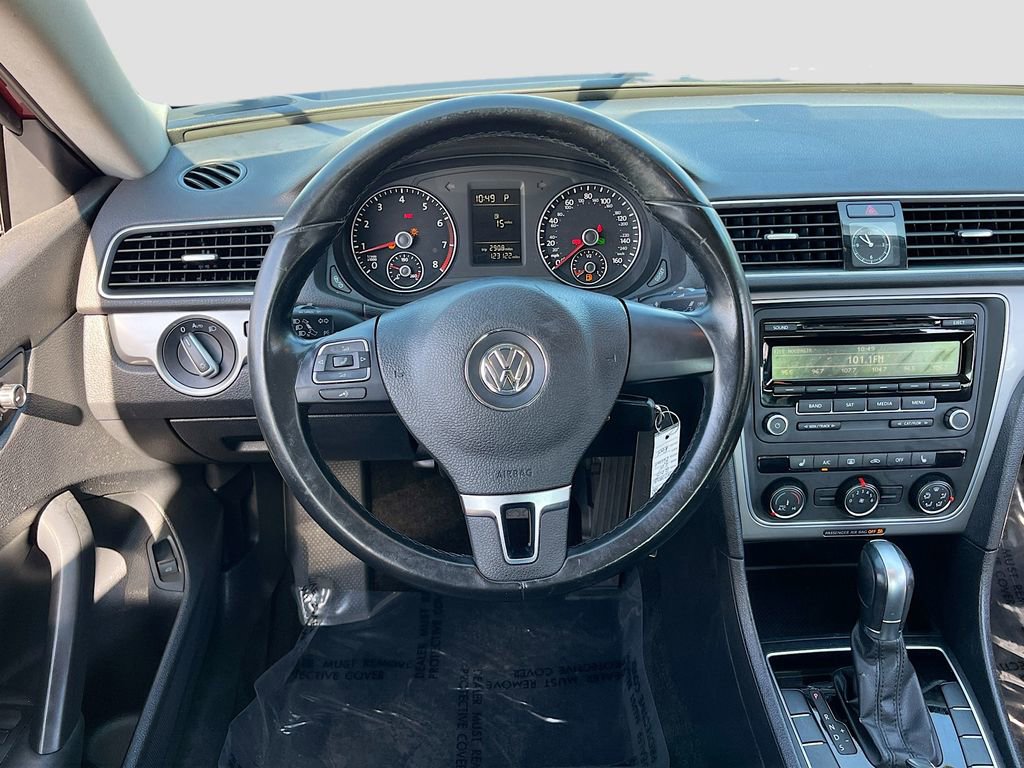 Used 2015 Volkswagen Passat 1.8T Wolfsburg Edition image 20
