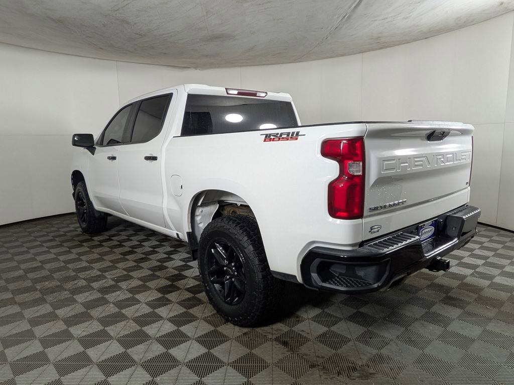 Used 2020 Chevrolet Silverado 1500 LT Trail Boss w/ Convenience Package image 4