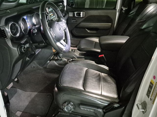 Used 2022 Jeep Wrangler Unlimited Sahara AWD/4WD image 13