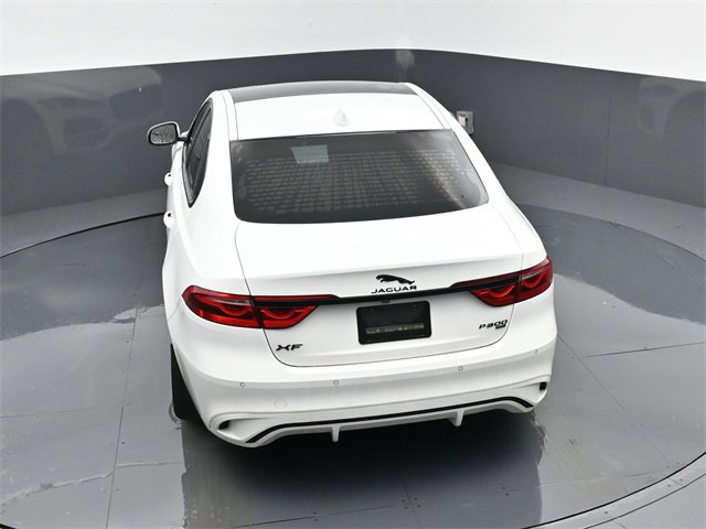 Used 2022 Jaguar XF R-Dynamic SE image 27