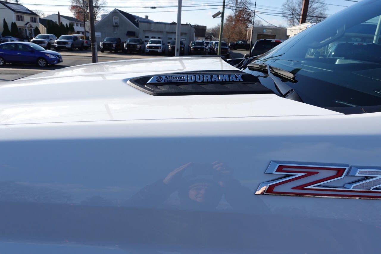 Used 2023 Chevrolet Silverado 2500 LT w/ Z71 Sport Edition image 9