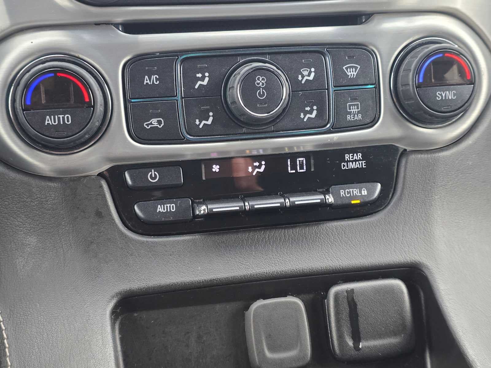 Certified 2019 GMC Yukon SLE AWD/4WD image 29