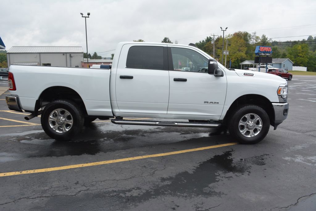 Used 2024 RAM 2500 Big Horn image 3