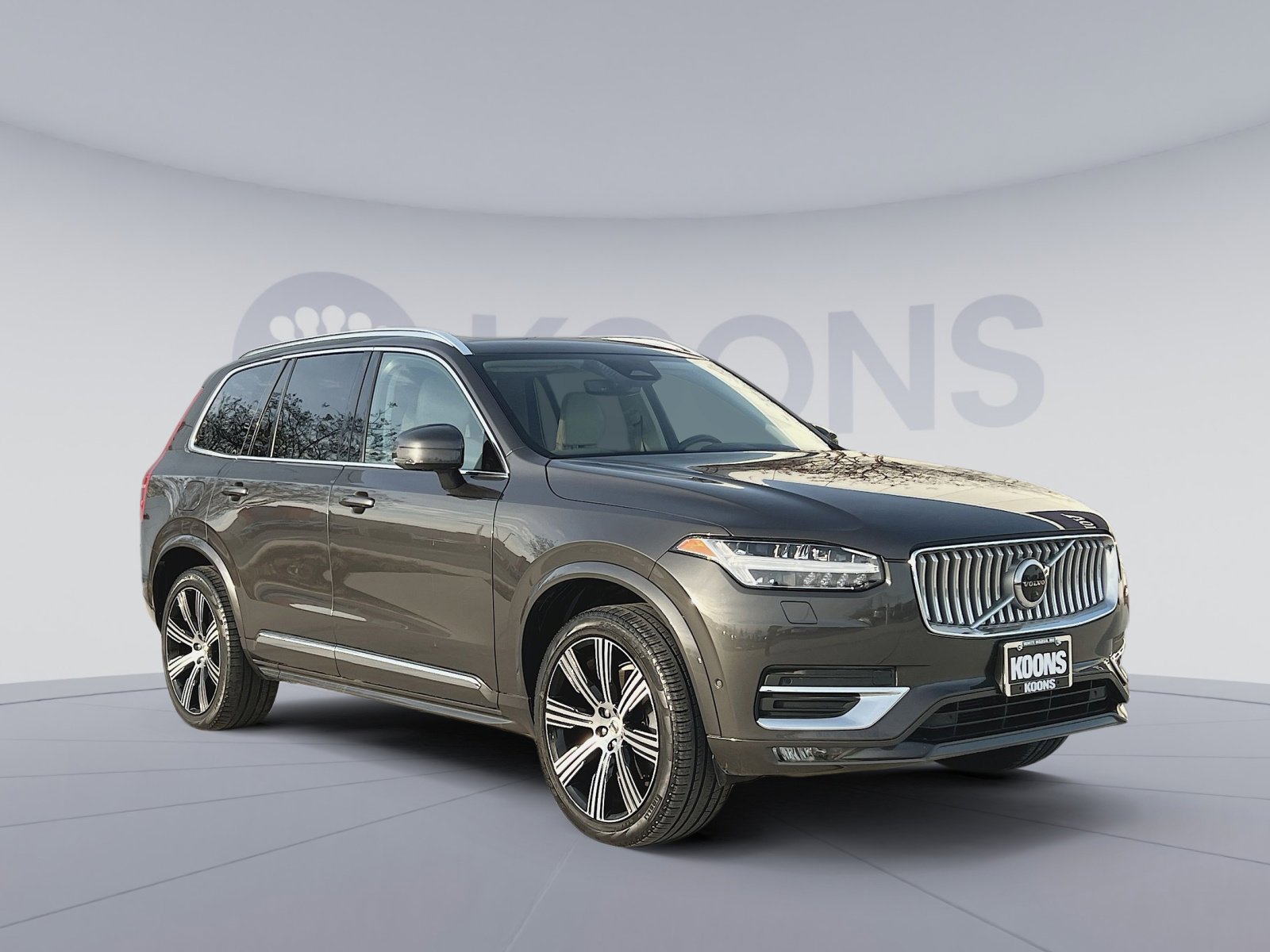 Certified 2023 Volvo XC90 B6 Ultimate w/ Protection Package image 10