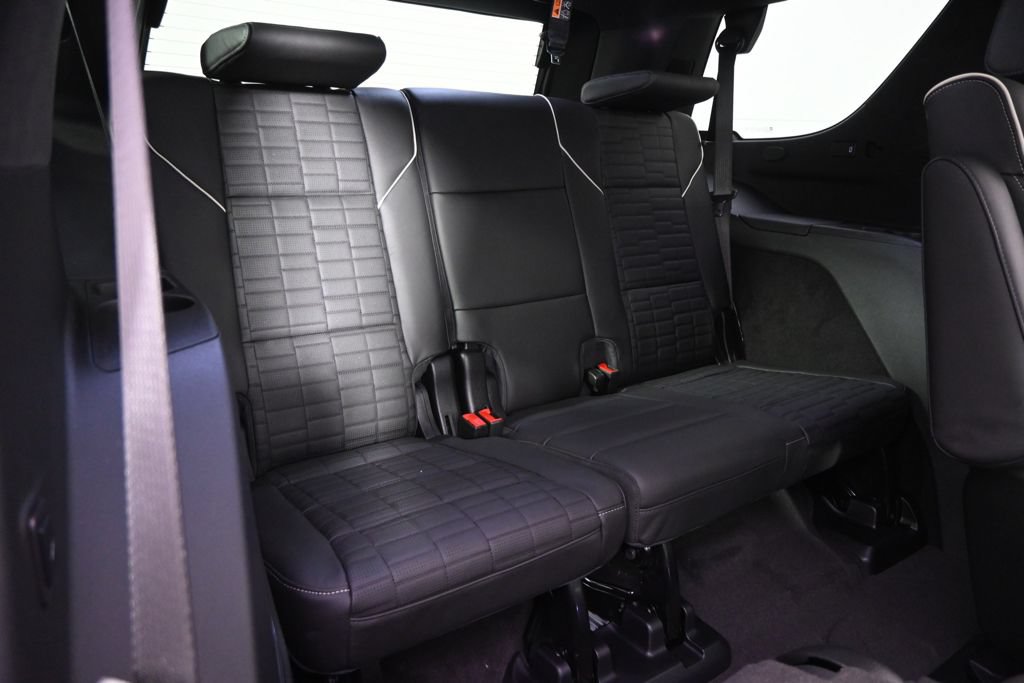 New 2026 Cadillac Escalade Platinum Sport w/ LPO, ONYX Package AWD/4WD image 19
