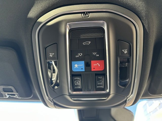 New 2025 Jeep Grand Cherokee L Altitude image 40