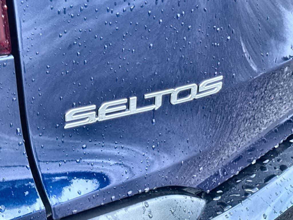 Used 2024 Kia Seltos EX FWD image 10