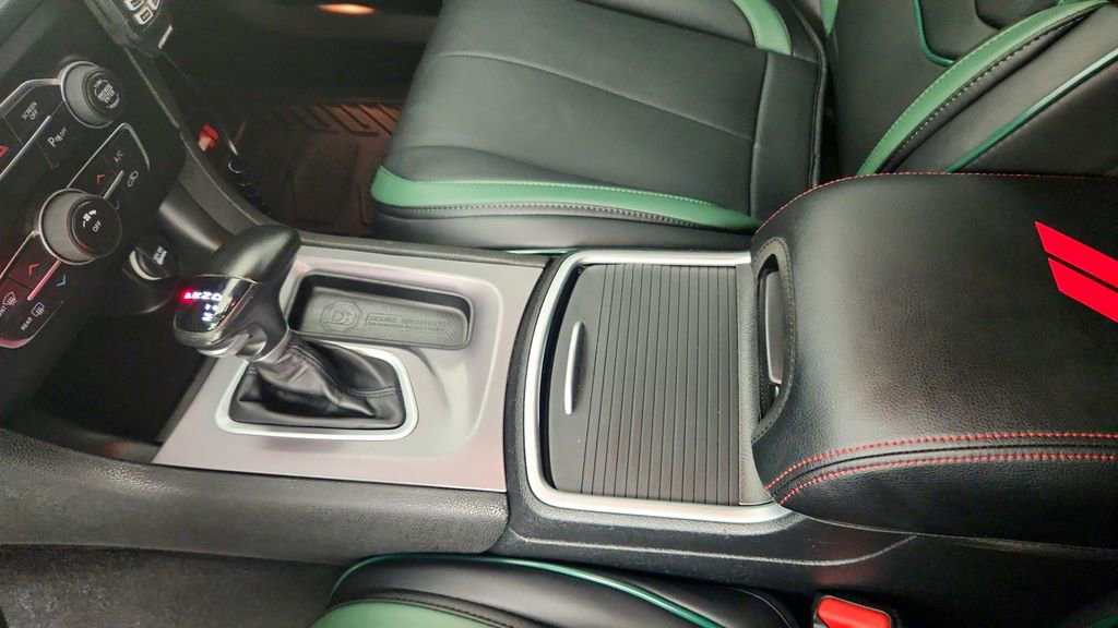 Used 2022 Dodge Charger SXT image 18