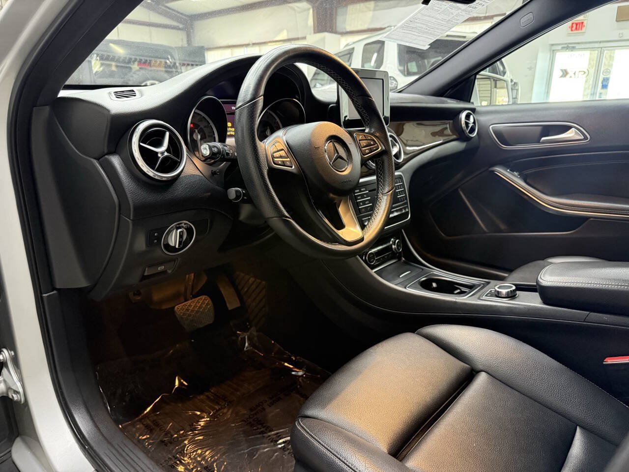 Used 2017 Mercedes-Benz GLA 250 4MATIC image 19