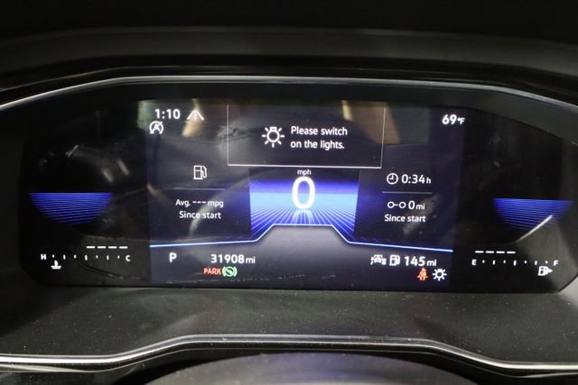 Used 2023 Volkswagen Jetta SE w/ Panoramic Sunroof Package image 12