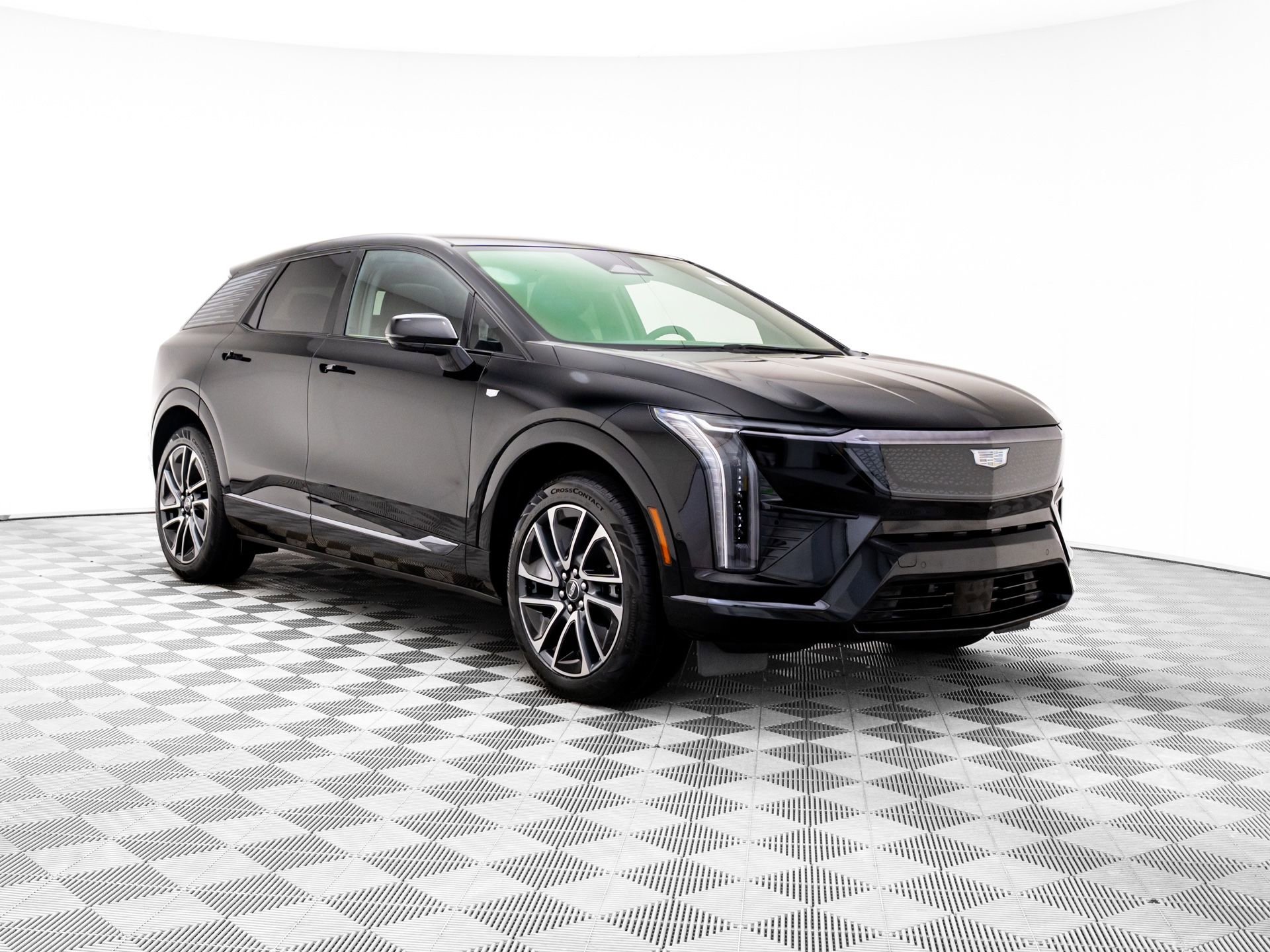 New 2026 Cadillac Optiq Sport 1 w/ LPO, Floor Liner Package AWD/4WD image 8