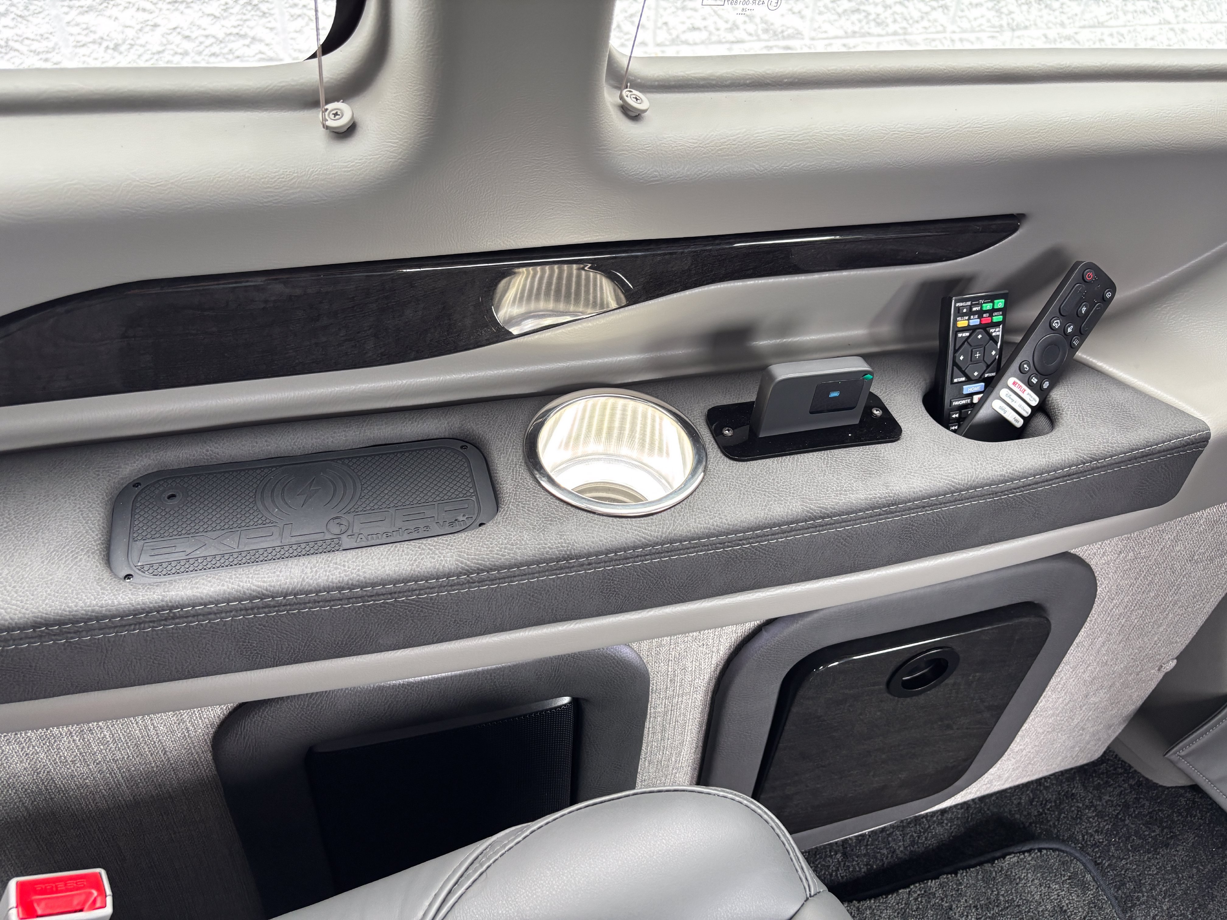 New 2026 GMC Savana 2500 w/ Driver Convenience Package RWD image 49