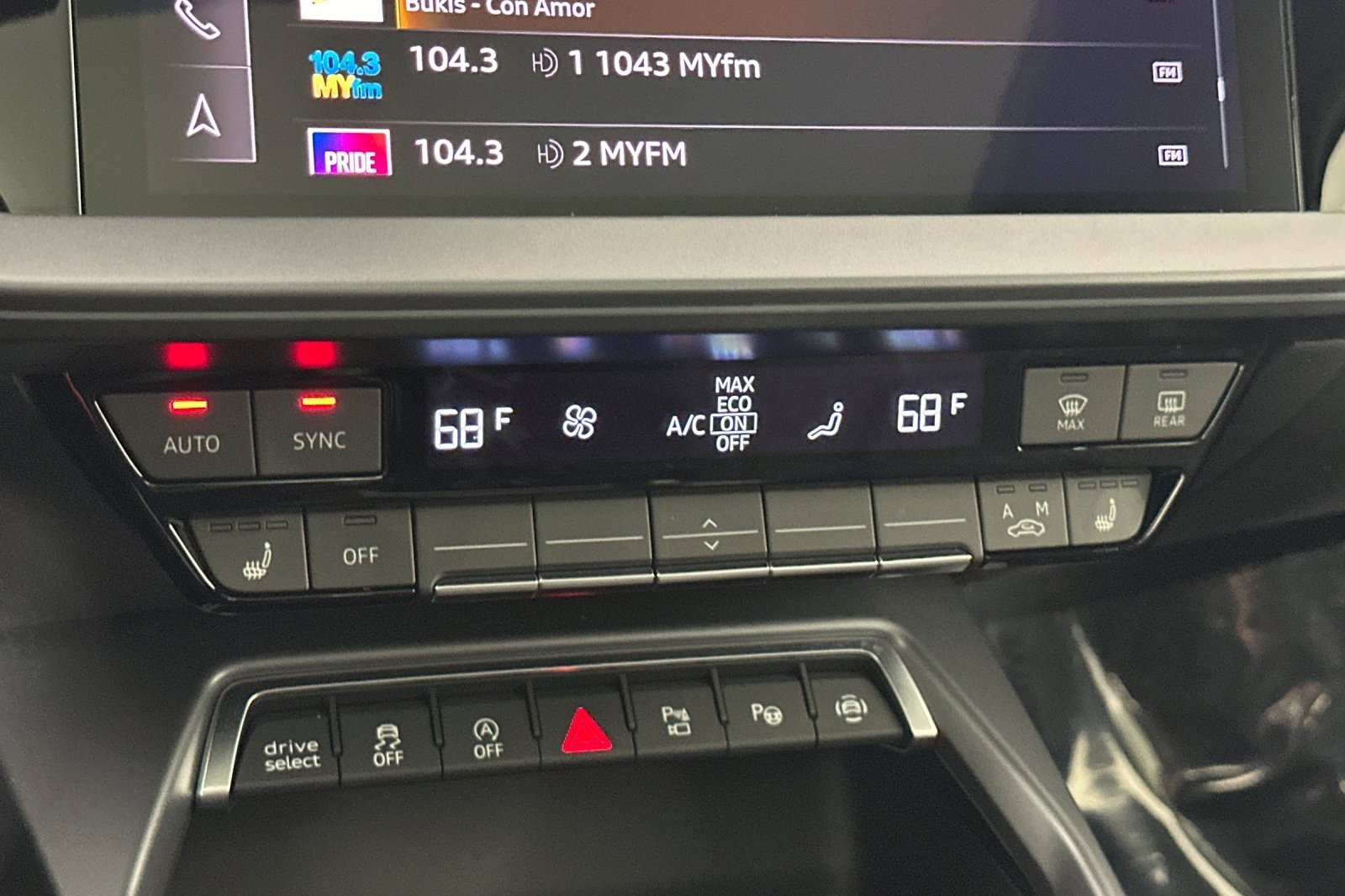 Used 2025 Audi A3 2.0T Premium w/ Black Optic Package image 18