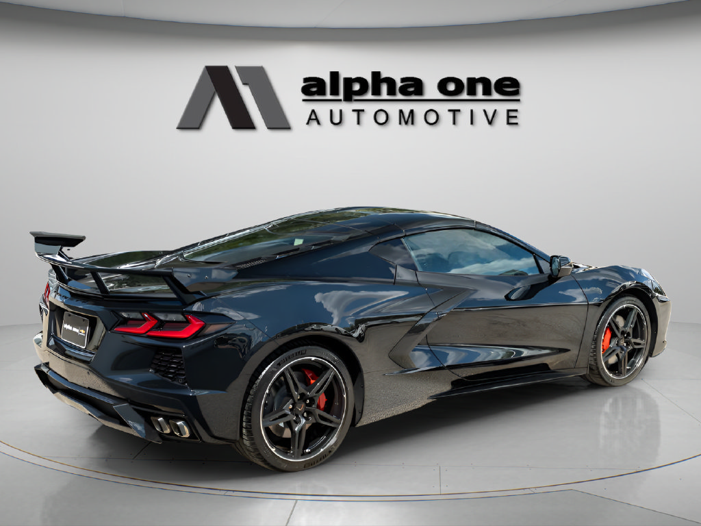 Used 2020 Chevrolet Corvette Stingray Coupe w/ Z51 Performance Package RWD image 9