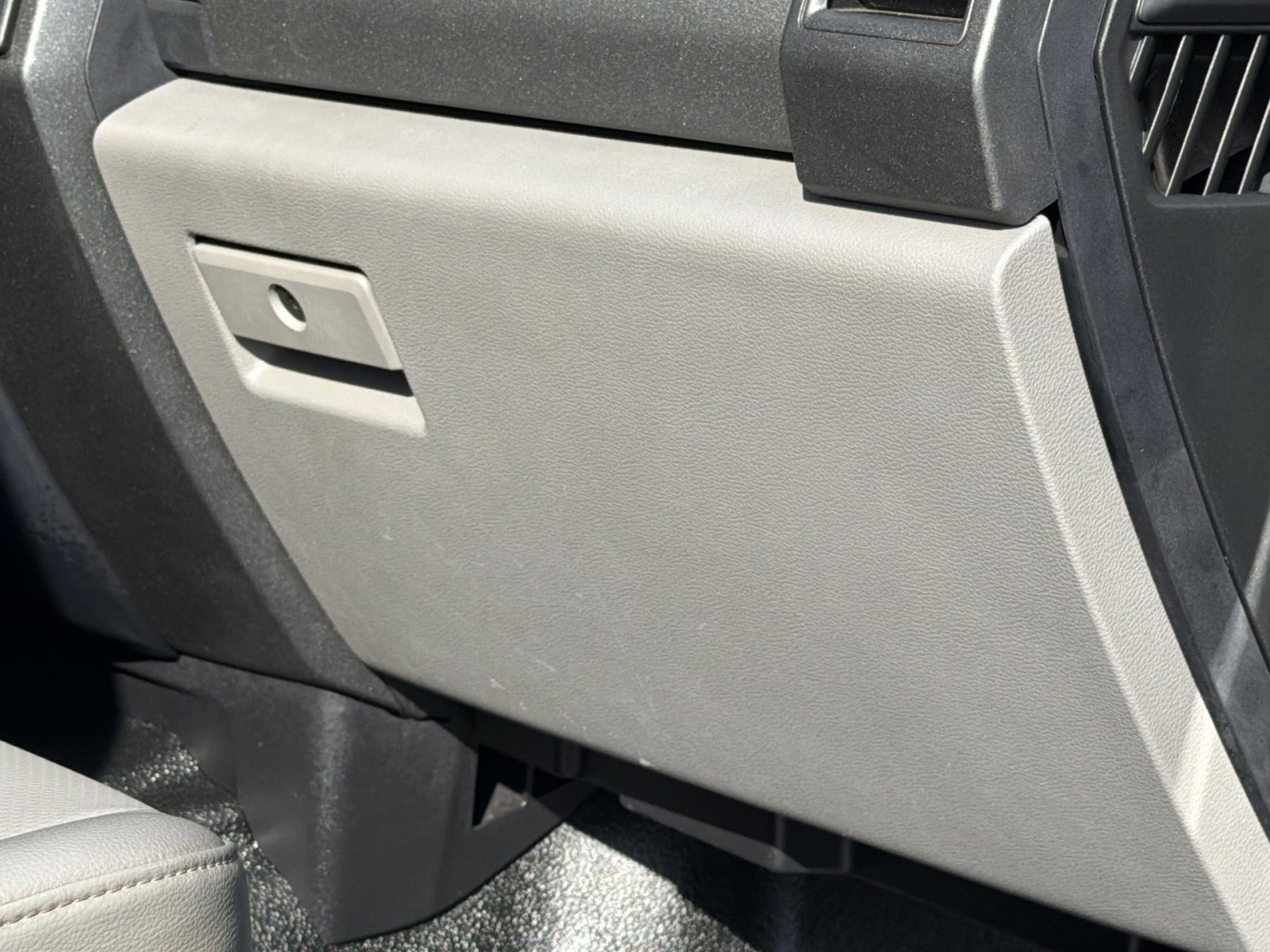 Used 2017 Ford F550 4x4 SuperCab Super Duty image 31