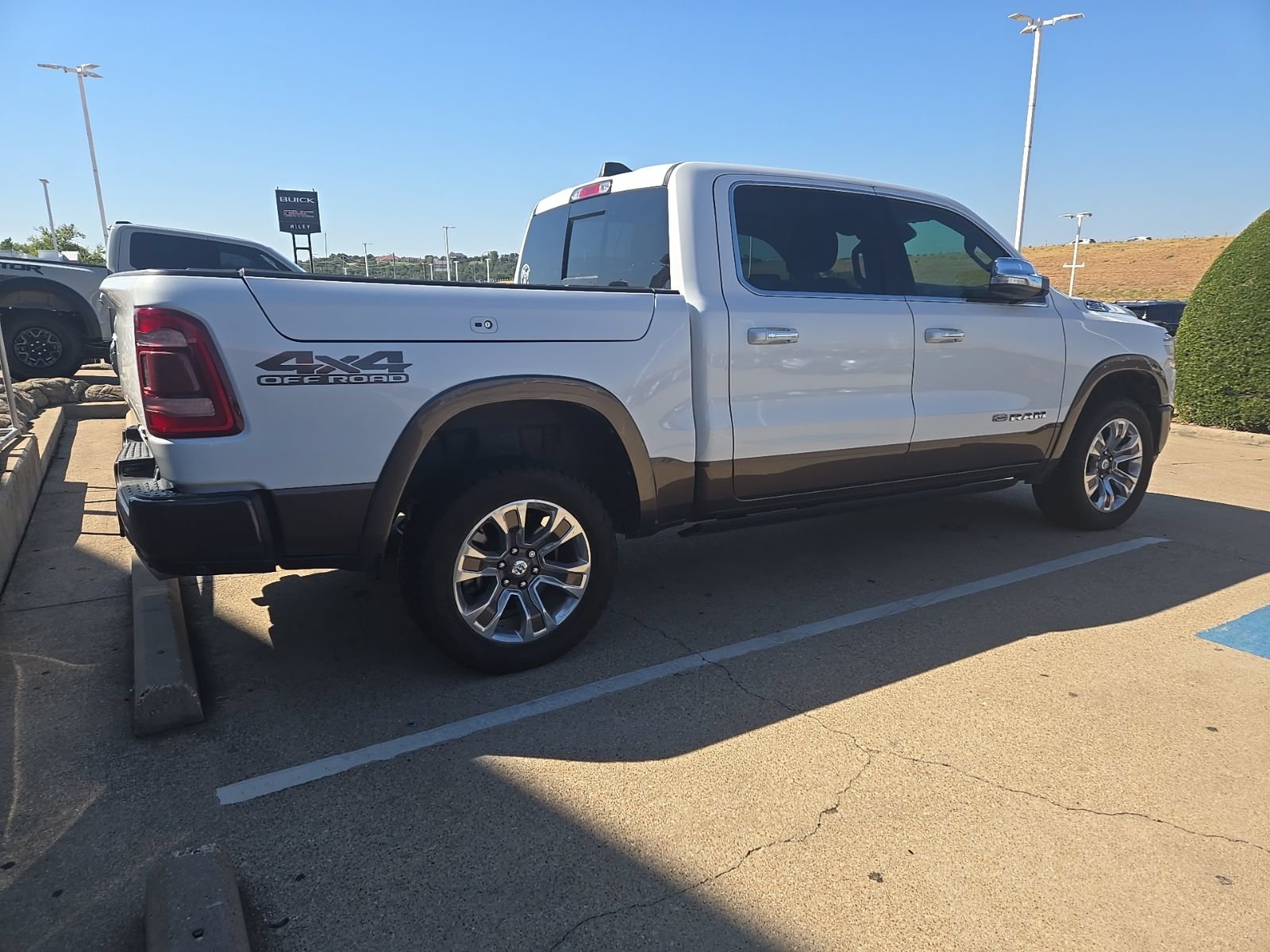 Used 2019 RAM 1500 Limited AWD/4WD image 9