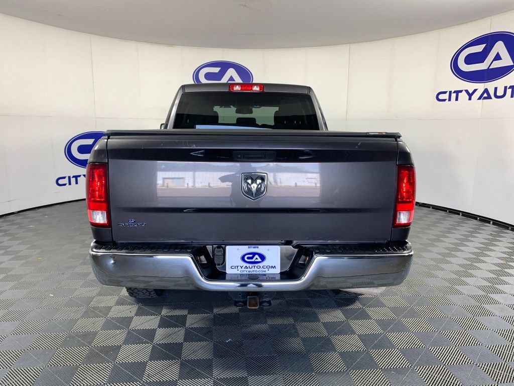 Used 2019 RAM 1500 Tradesman w/ Chrome Plus Package RWD image 4