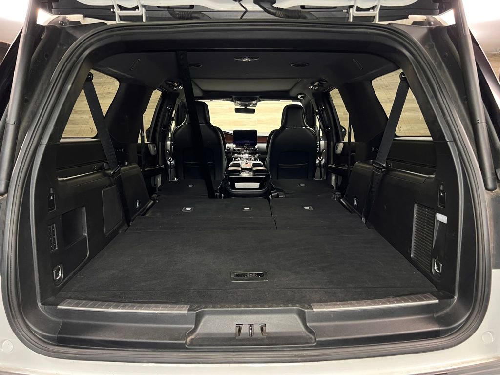 Used 2020 Lincoln Navigator L Reserve w/ Luxury Package image 25