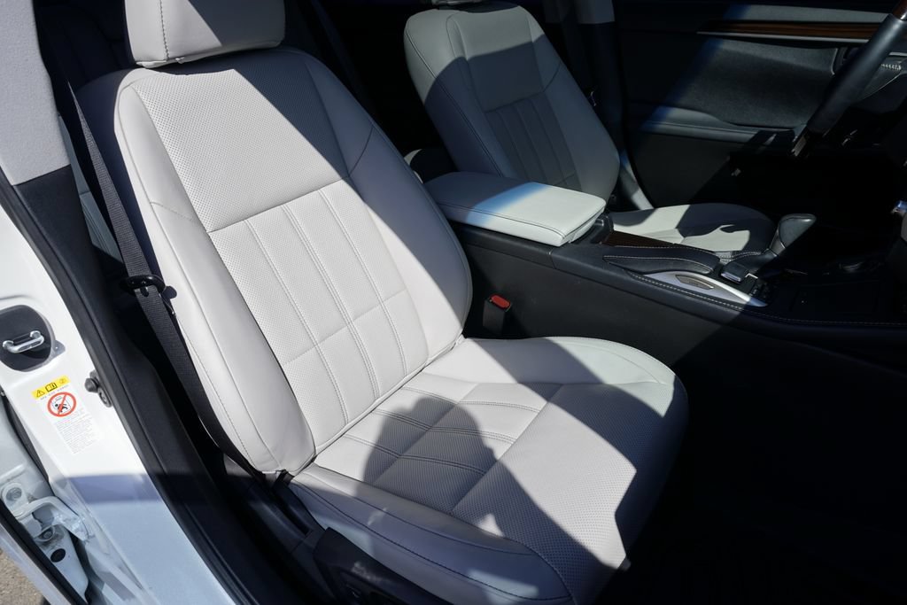 Used 2017 Lexus ES 350 w/ Luxury Package FWD image 24