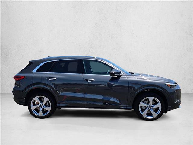 Certified 2025 Audi Q5 Premium w/ Premium Plus AWD/4WD video 4