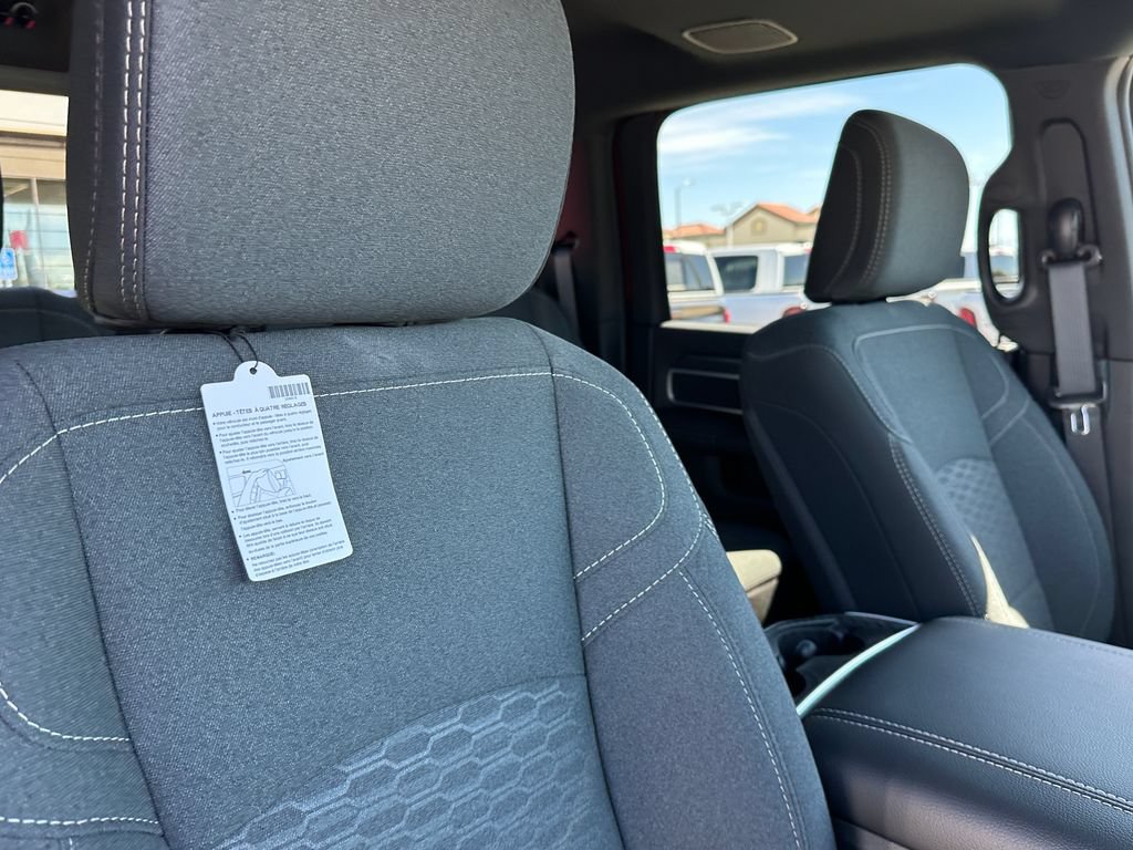 New 2026 RAM 2500 Big Horn AWD/4WD image 13